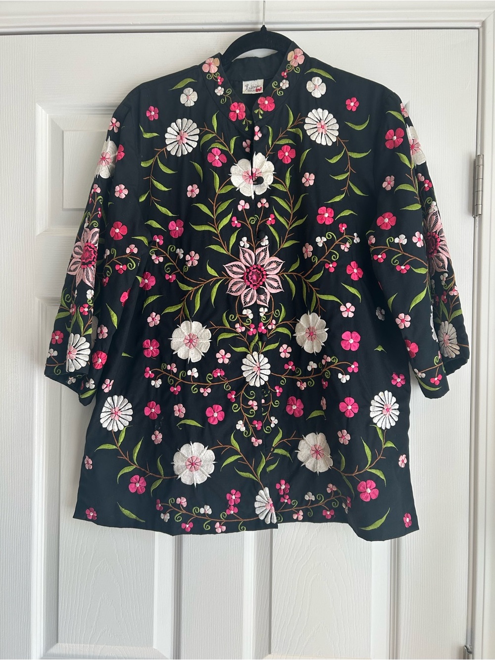 Vintage Embroidered Floral Black button up top